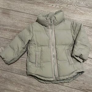 Zara puffer jacket Sage green.  Toddler 3-4. Like new!